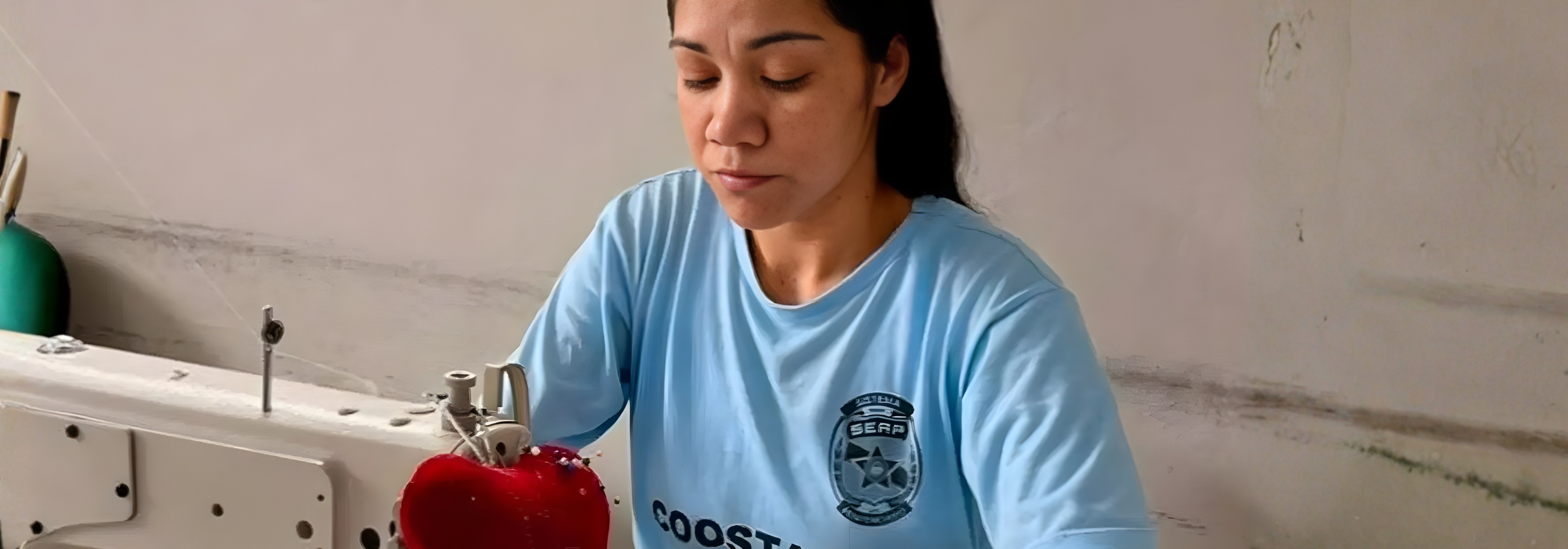 Custodiadas da Coostafe transformam materiais da COP30 em peças de moda sustentável