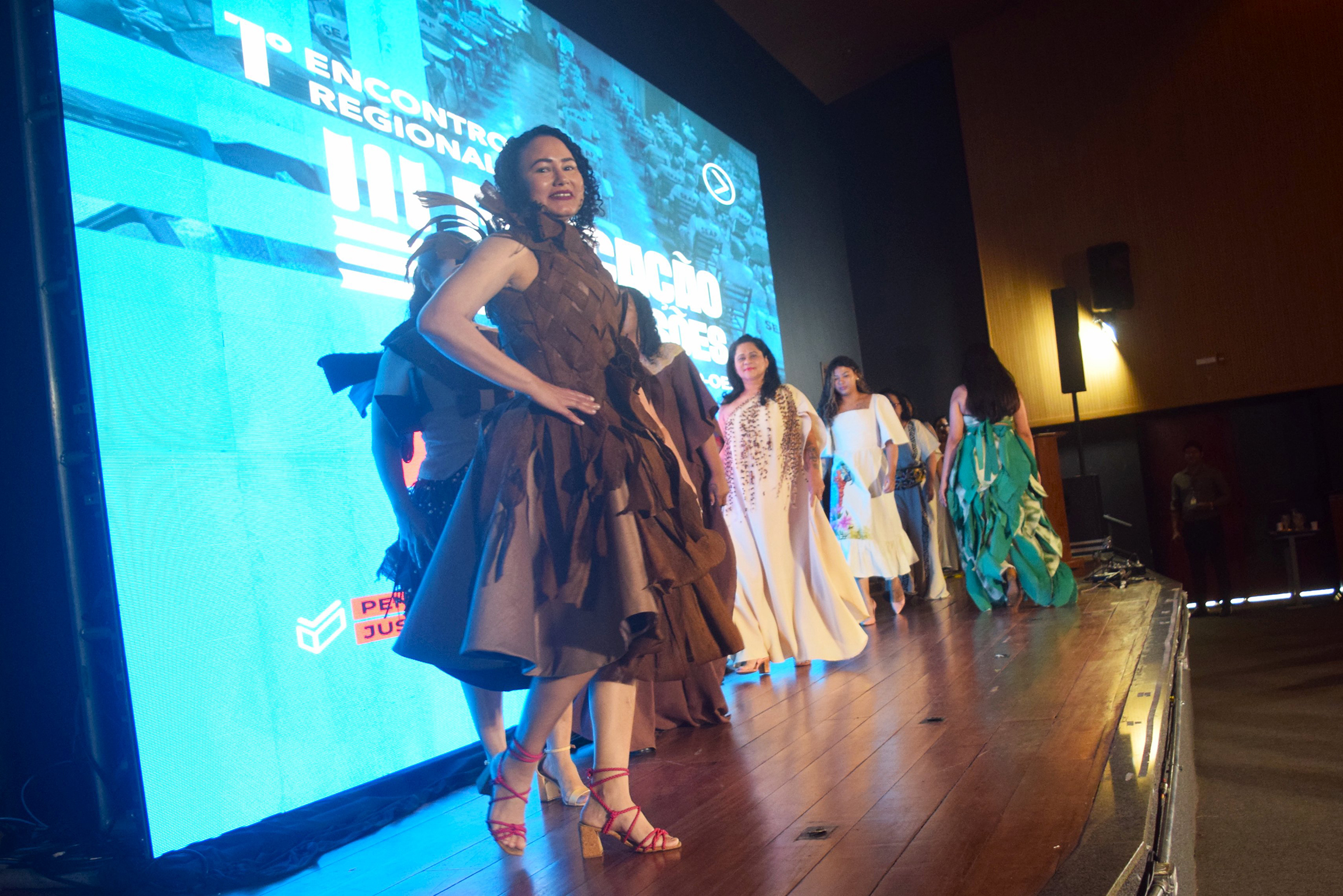 Coostafe leva moda sustentável e protagonismo feminino ao Encontro Regional de Educação em Prisões no Pará