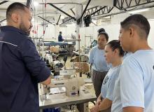 Seap renova convênio com fabricante de uniformes para trabalho com custodiadas